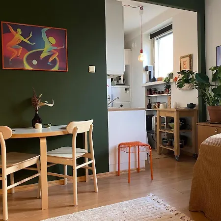Cozy With Amazing Location Хельсинки