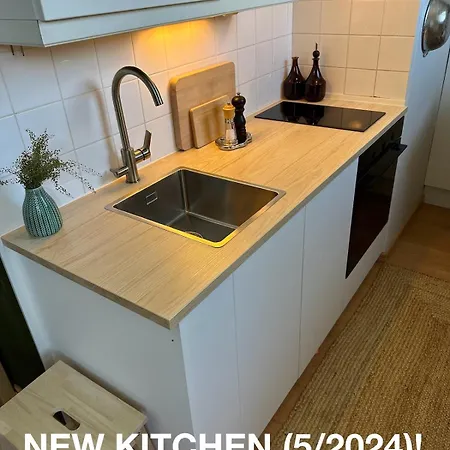 Cozy With Amazing Location Apartment Helsinki