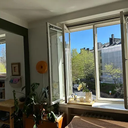 Cozy With Amazing Location